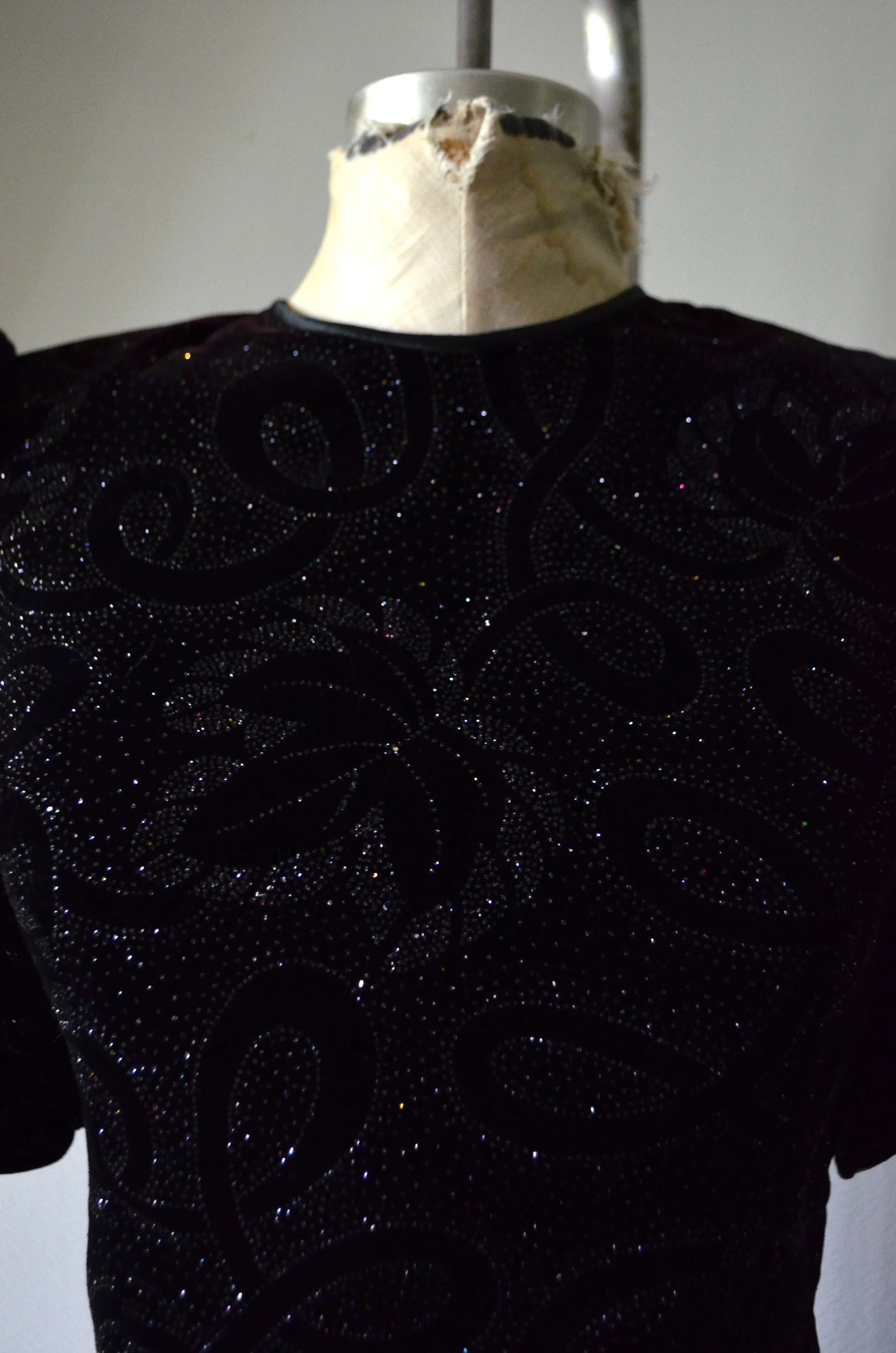 80s Velvet Brocade Sequin Top Puff Ruched sleeve Backless sexy blouse