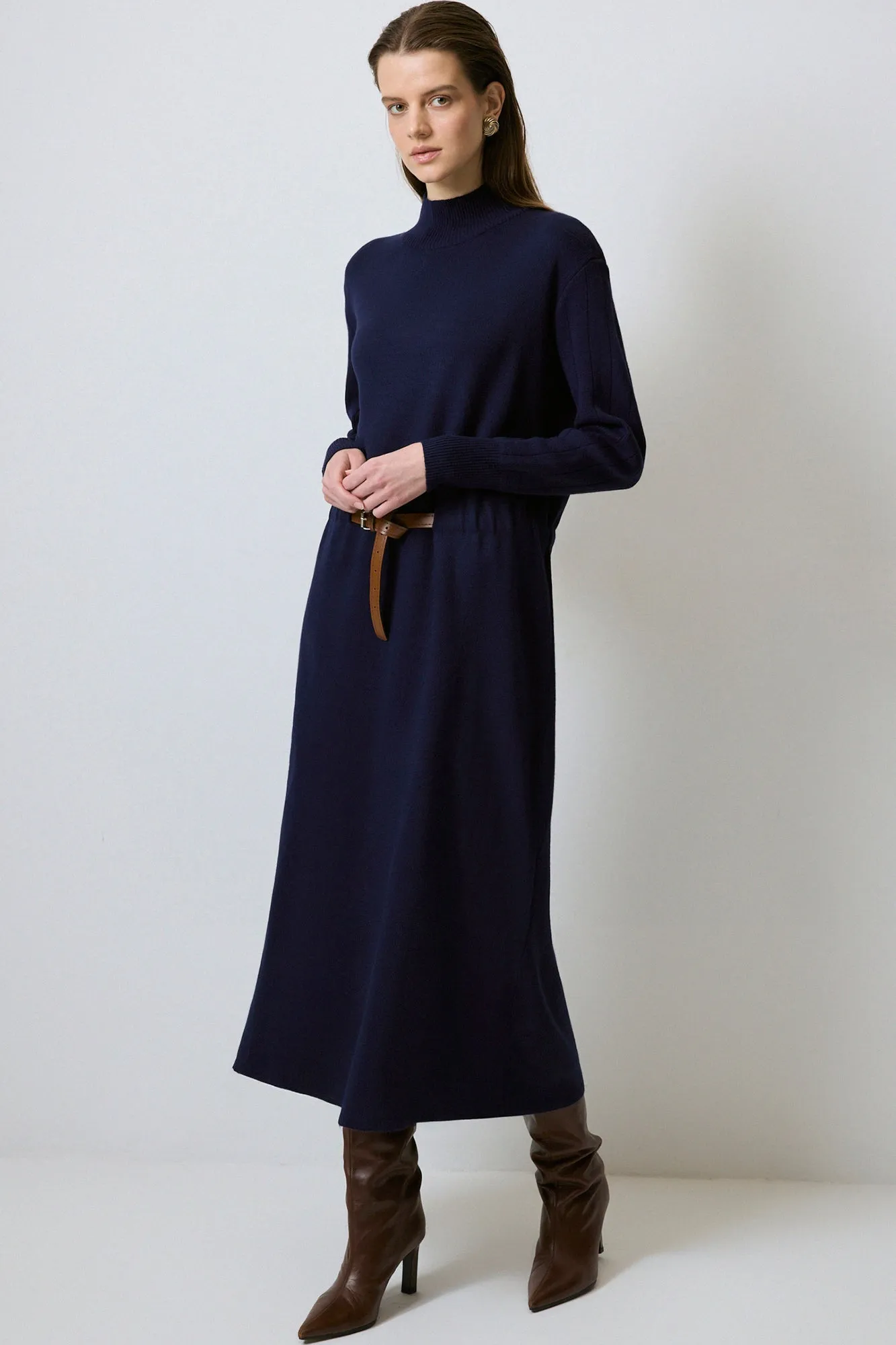 BELTED WAIST KNIT DRESS