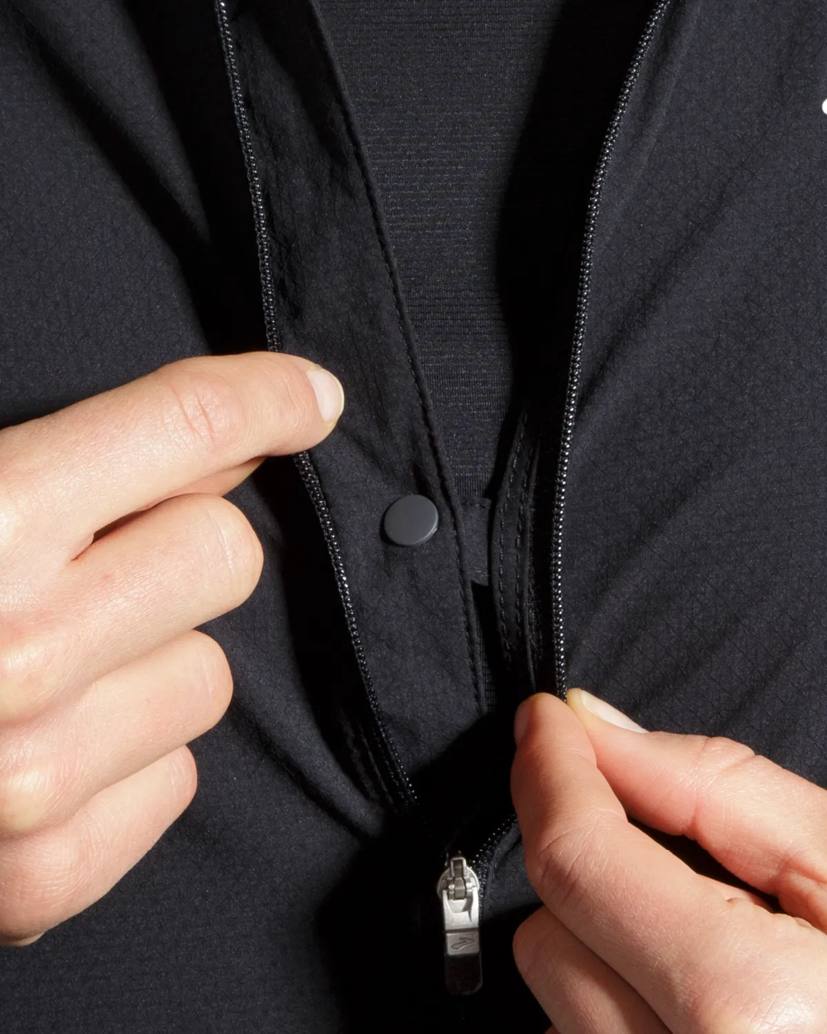 Brooks TCM Canopy Jacket - Black (Women's Sizing)